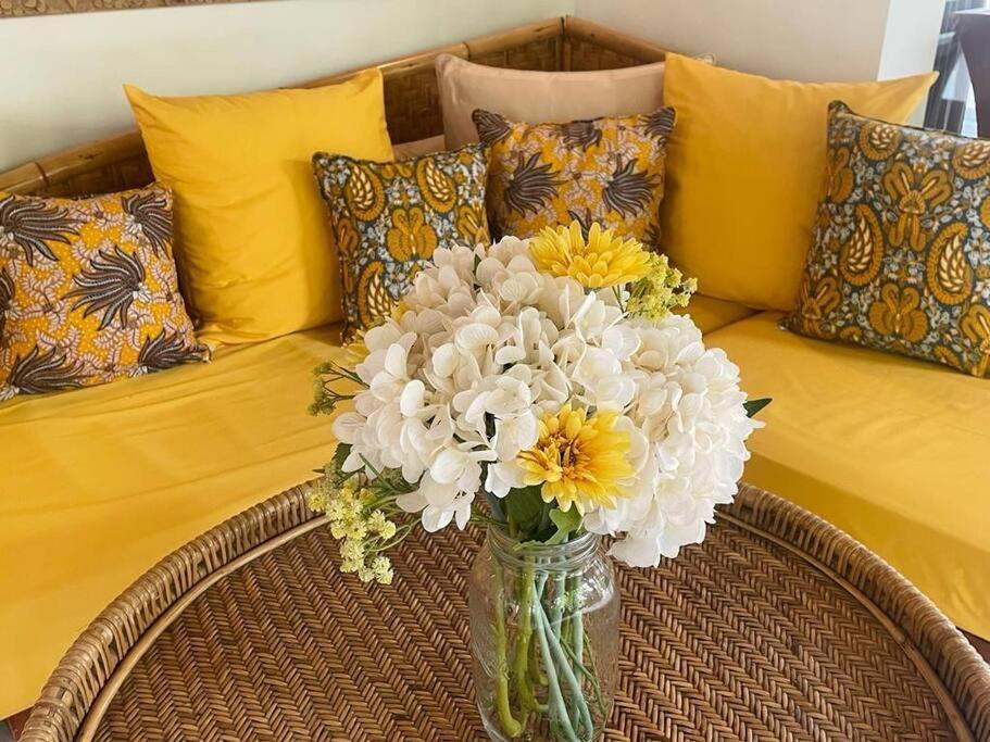 Kayu Keluarga Lilas Villa